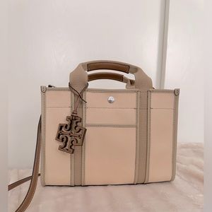 Tory Burch
Small cotton Twill Tory Tote